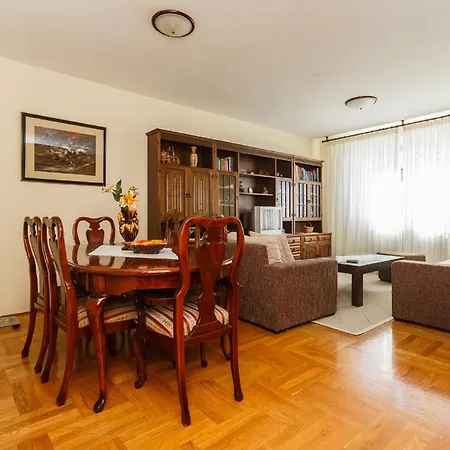 Zenta Apartament