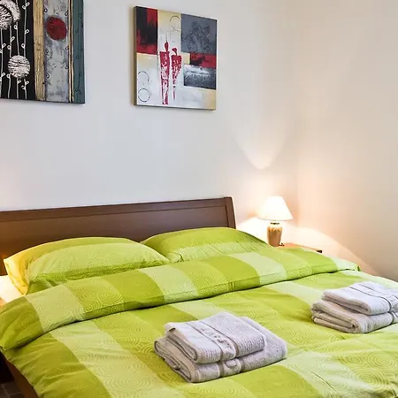 Zenta Appartement *